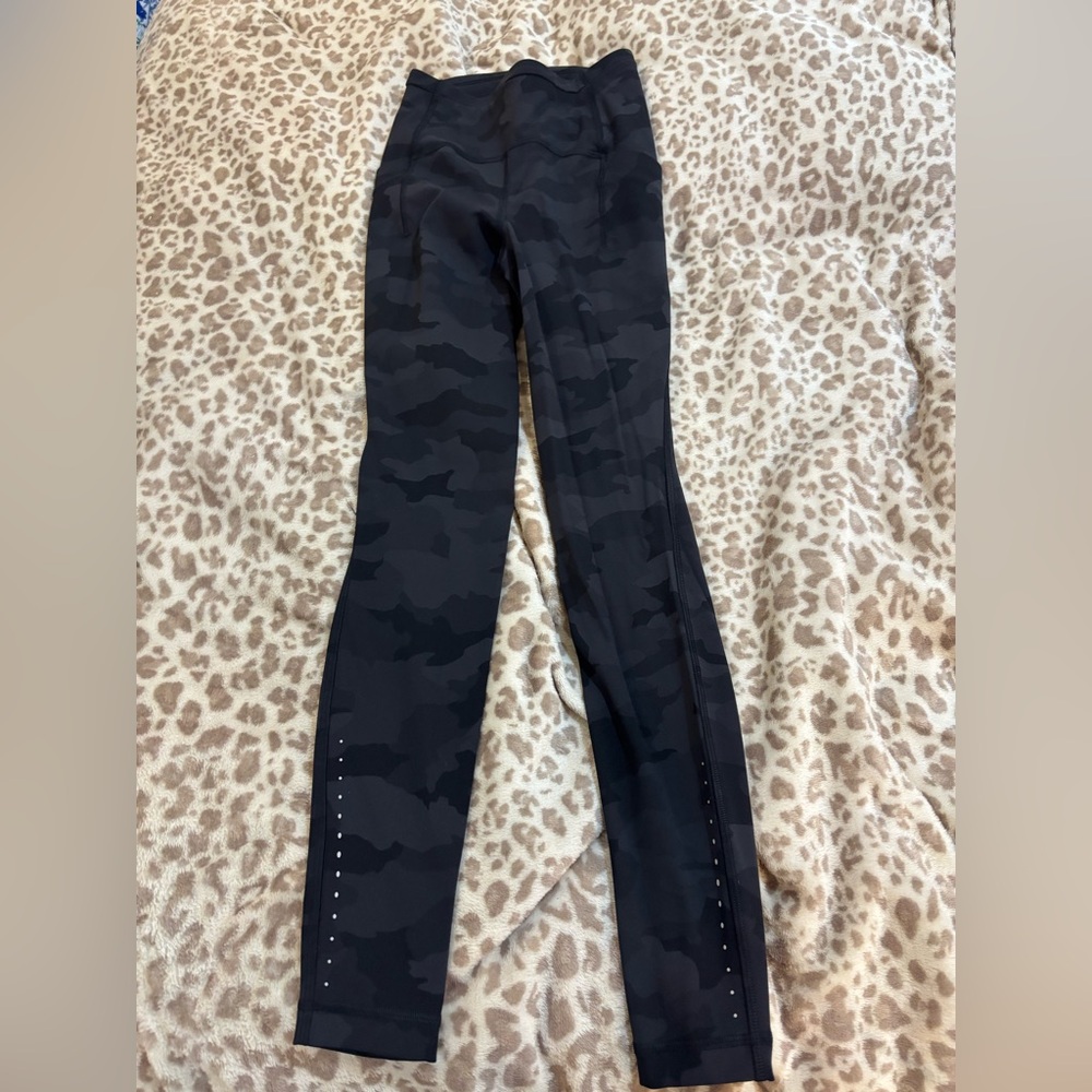 LULULEMON camo leggings